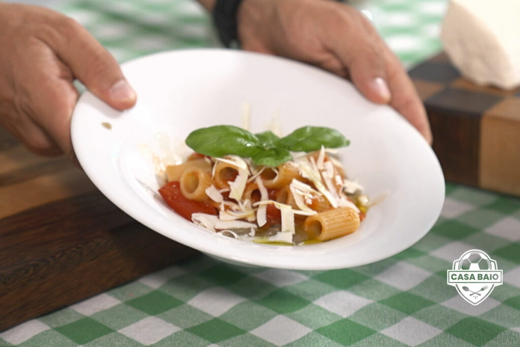 piatto con la pasta finta norma di casabaio