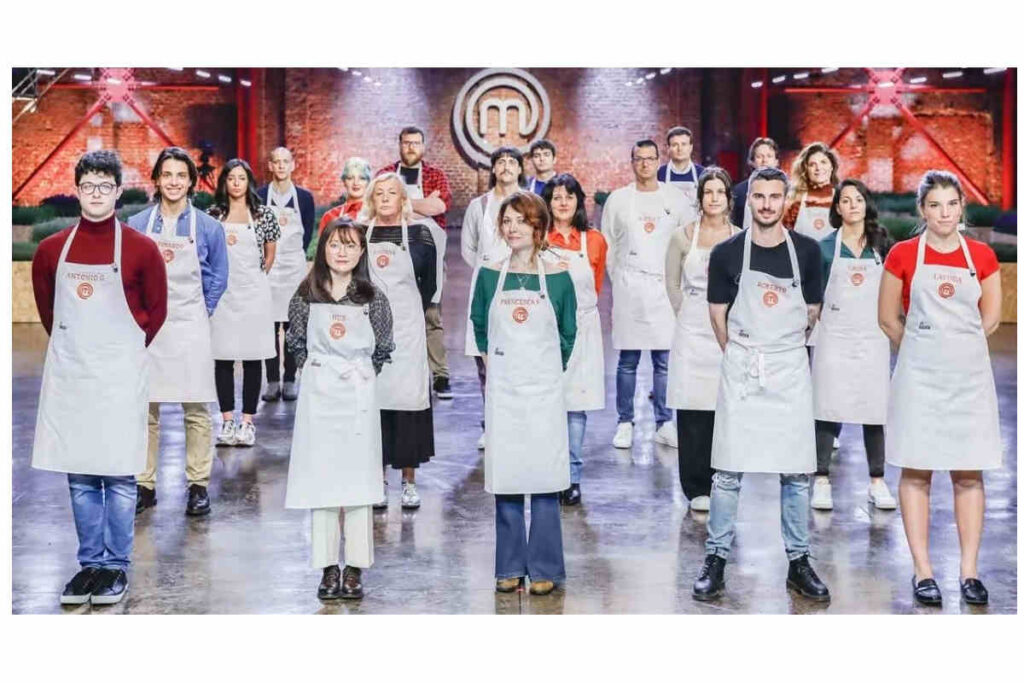 foto di gruppo dei concorrenti della masterclass di masterchef 12