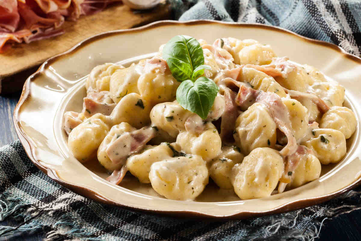 Gnocchi ripieni come cucinarli e condimento Buttalapasta
