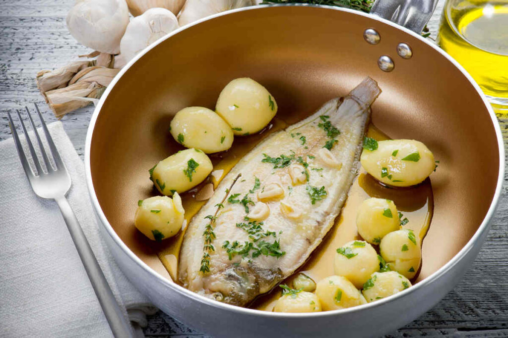 sogliola in padella con vino bianco