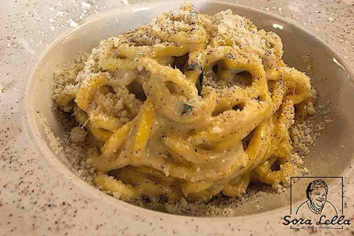 Ricetta per cacio e pepe di Sora Lella