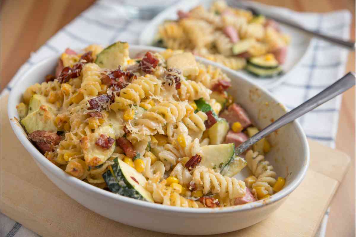 Ricetta della pasta al forno in bianco