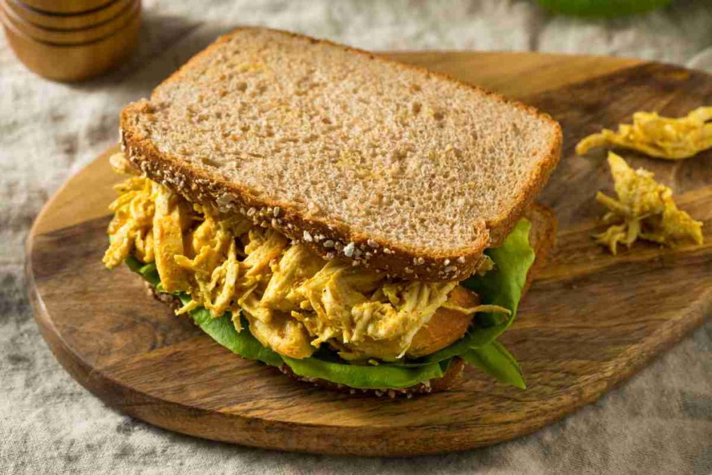 Sandwich coronation chicken ricetta