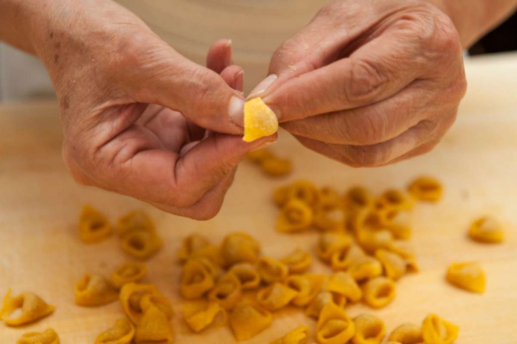 come chiudere i tortellini fatti a mano 