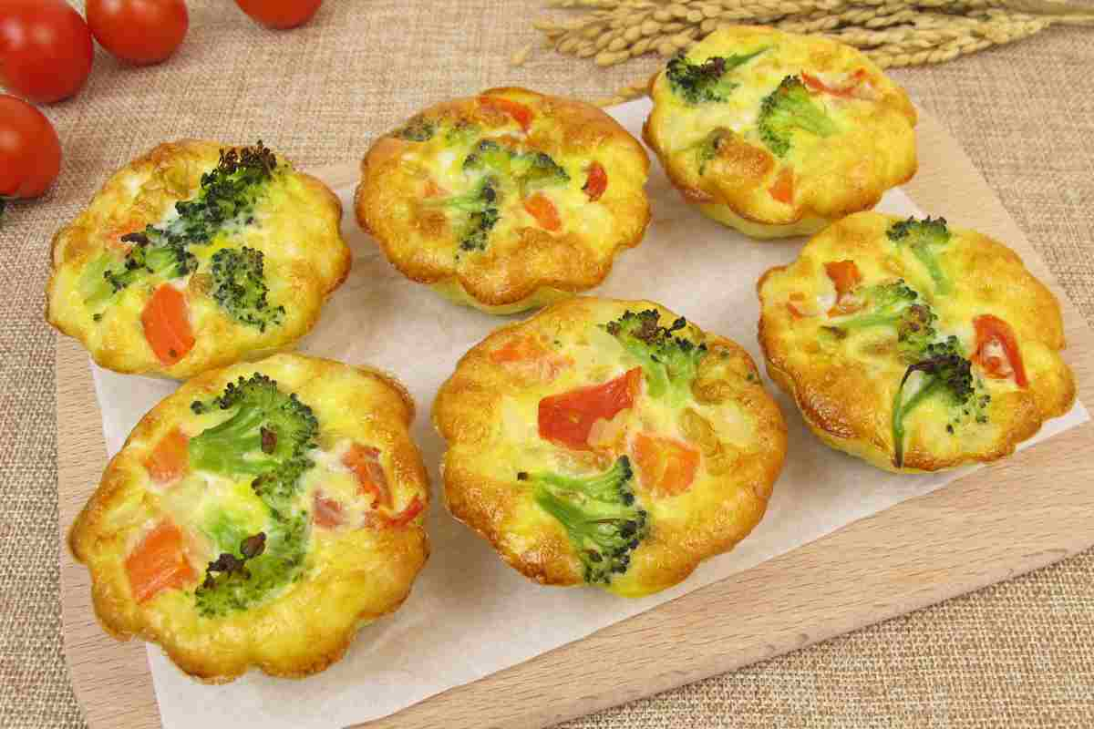 Muffin alle verdure, le ricette facili e sfiziose per snack salati per tutti i palati