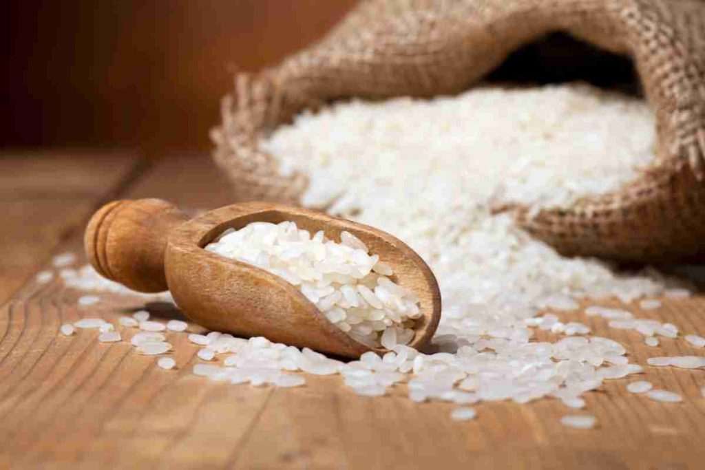 come usare l'acqua di cottura del riso o di risciacquo