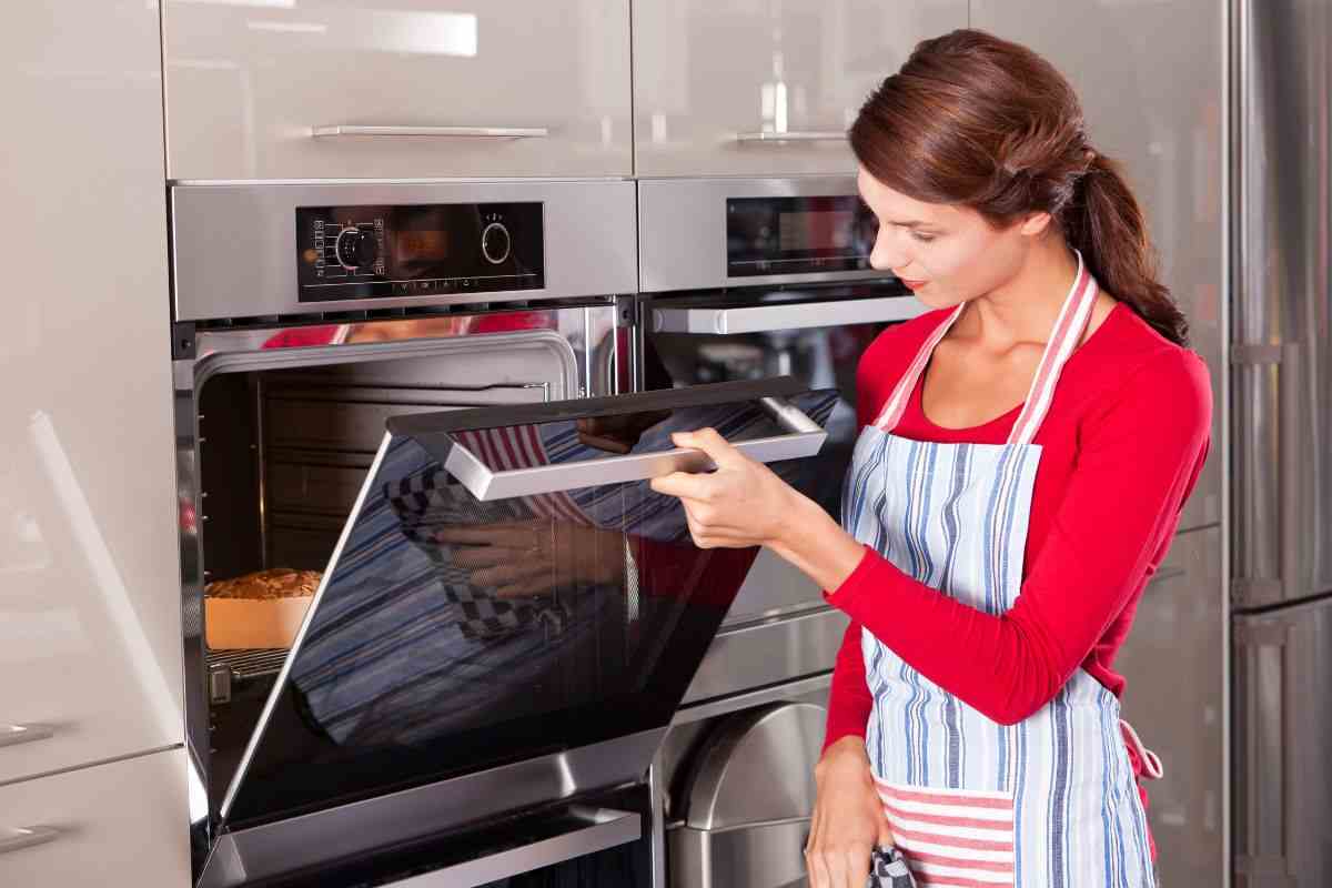 come controllare la cottura delle pietanze in forno