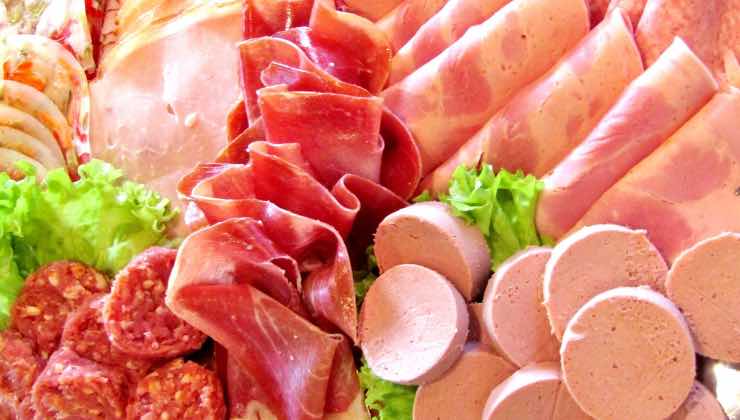 Prosciutto cotto, così capisci se è di qualità o meno