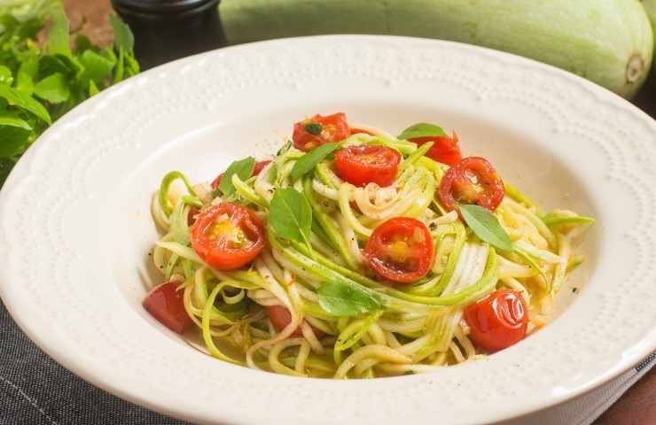 la ricetta per preparare degli spaghetti freschi che ti farà risparmiare tanti soldi