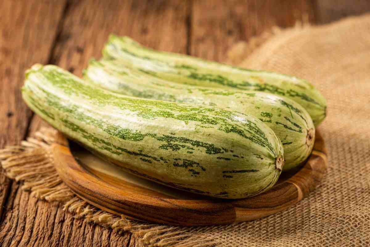 Idea sfiziosa per una cena informale: cestini di zucchine da farcire come vuoi, mille gusti in un solo istante