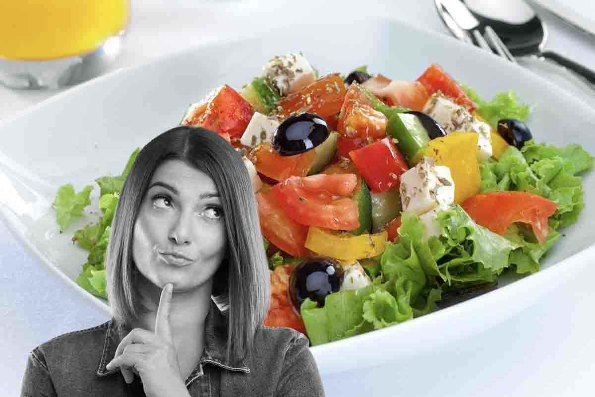 Insalata estiva noiosa? Ecco la ricetta (deliziosa) di cui non potrete più fare a meno