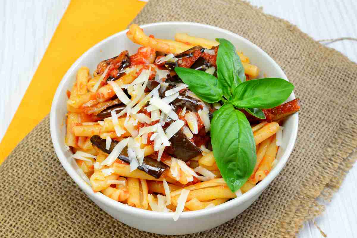 Pasta alla Norma, ricetta siciliana originale Buttalapasta