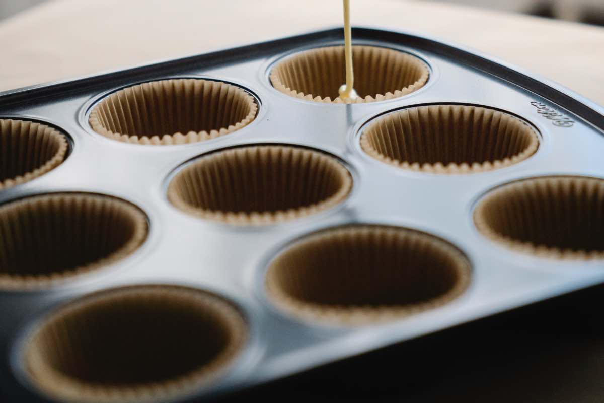 Con un semplice stampo per muffin puoi realizzare un finger food buonissimo  da portare anche al mare: una delizia incredibile