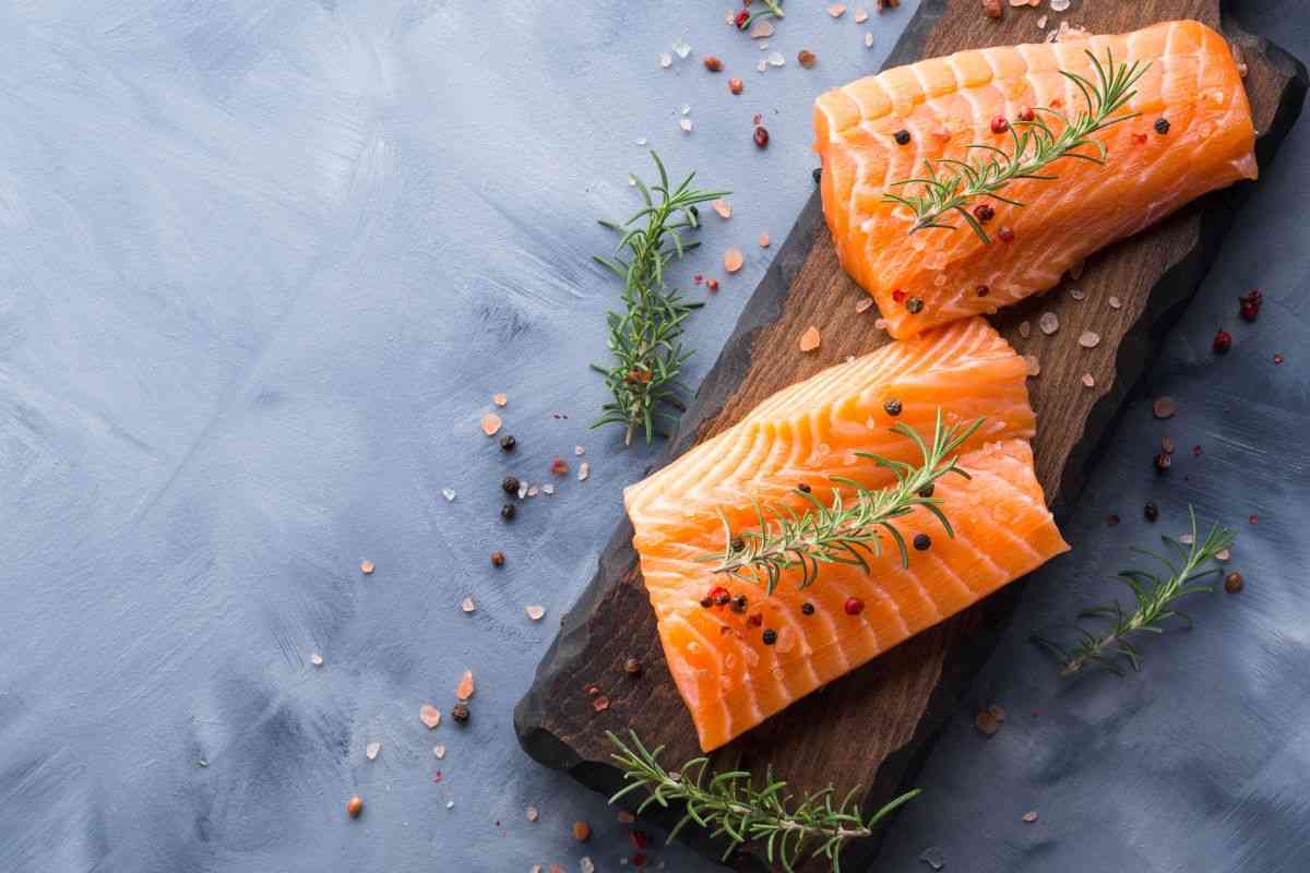 salmone al cartoccio morbido e saporito