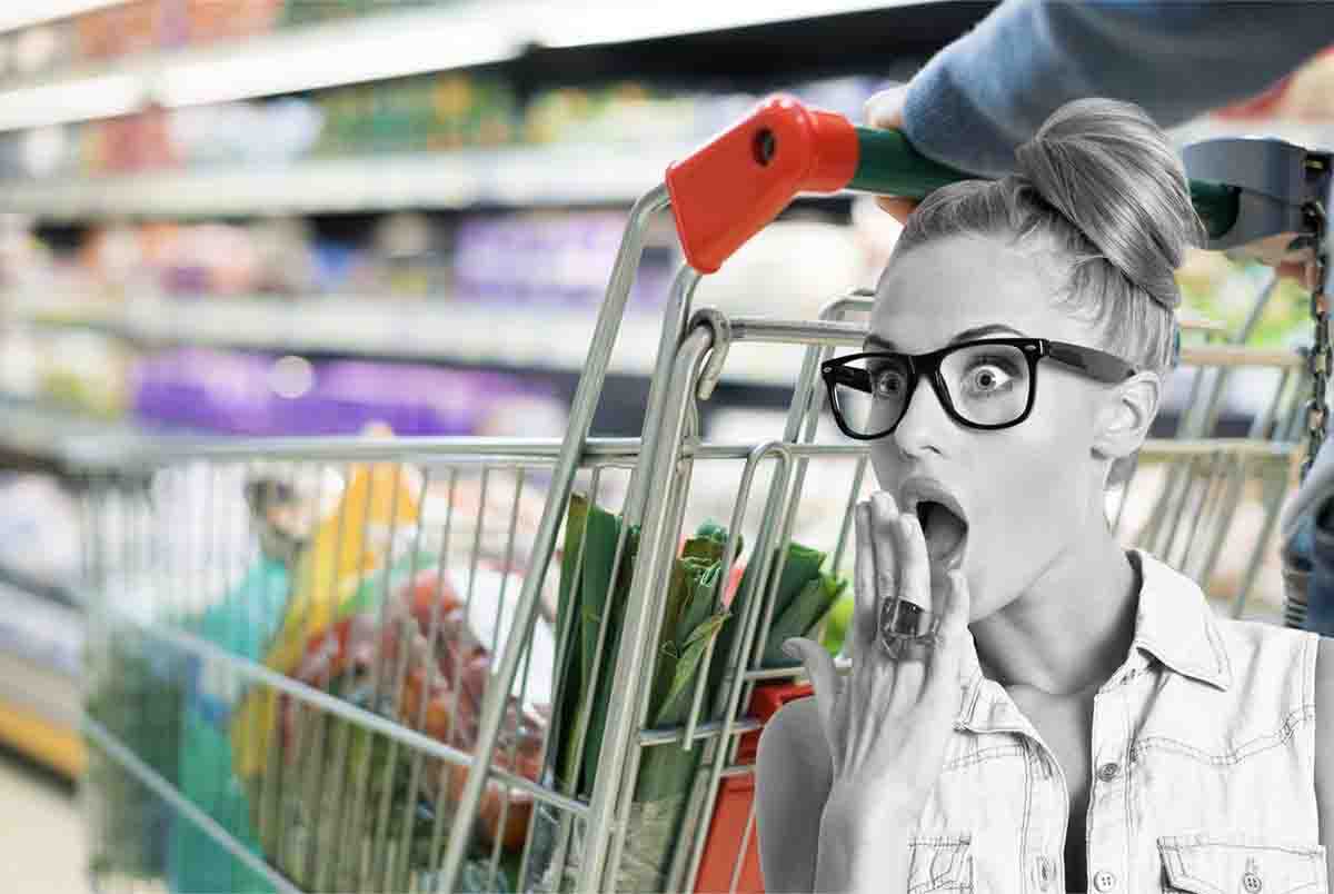 Frutta e verdura imballata al supermercato: vi sono rischi per la salute? La verità