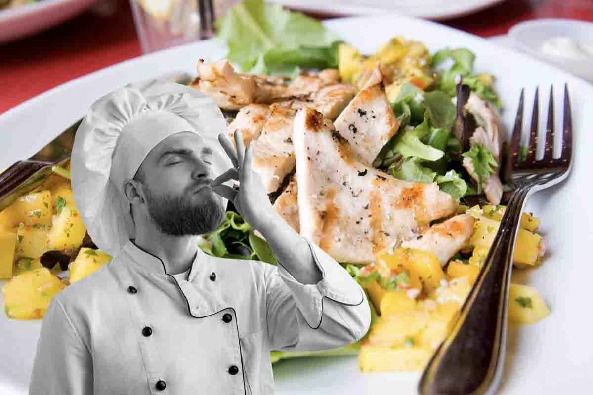 Insalata di pollo alla greca: la versione estiva, facile, veloce e ricca di gusto