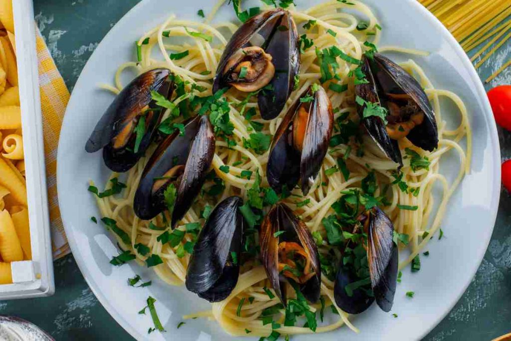 spaghetti con cozze ricetta