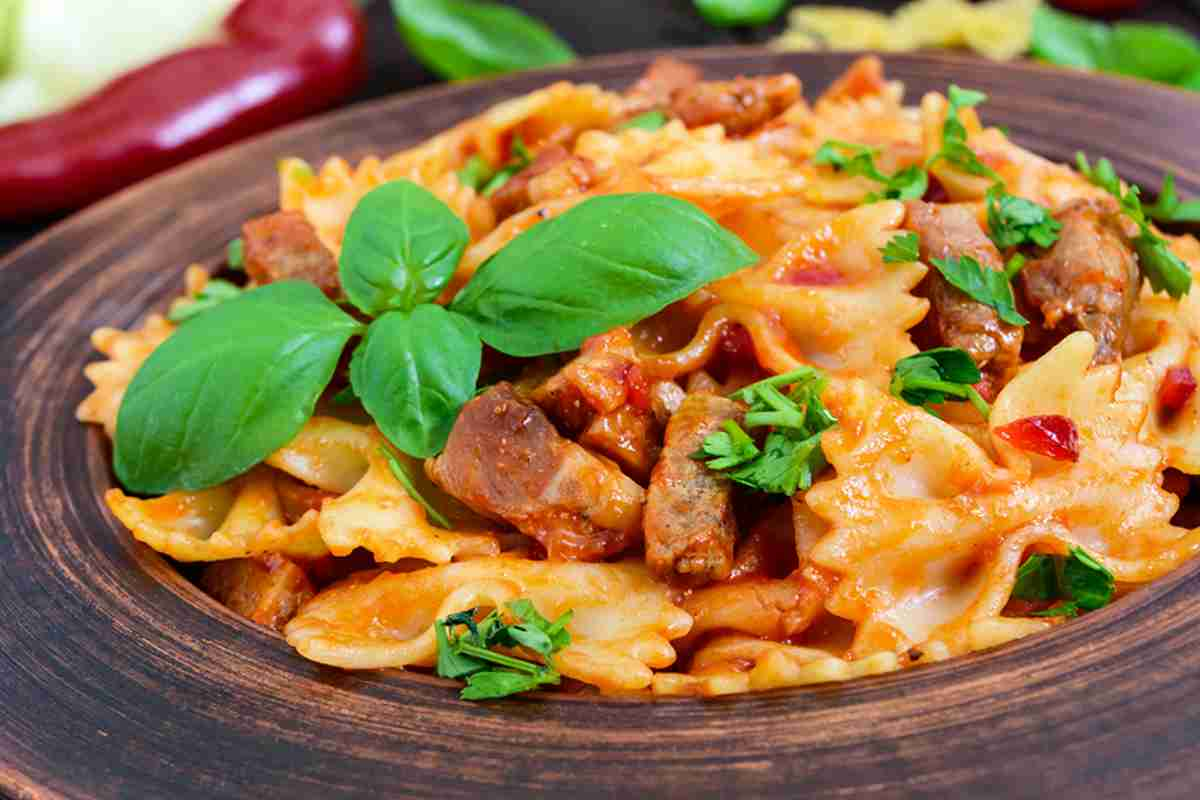 Ricette sfiziose con le farfalle, i sughi e i condimenti migliori per esaltare questo formato di pasta