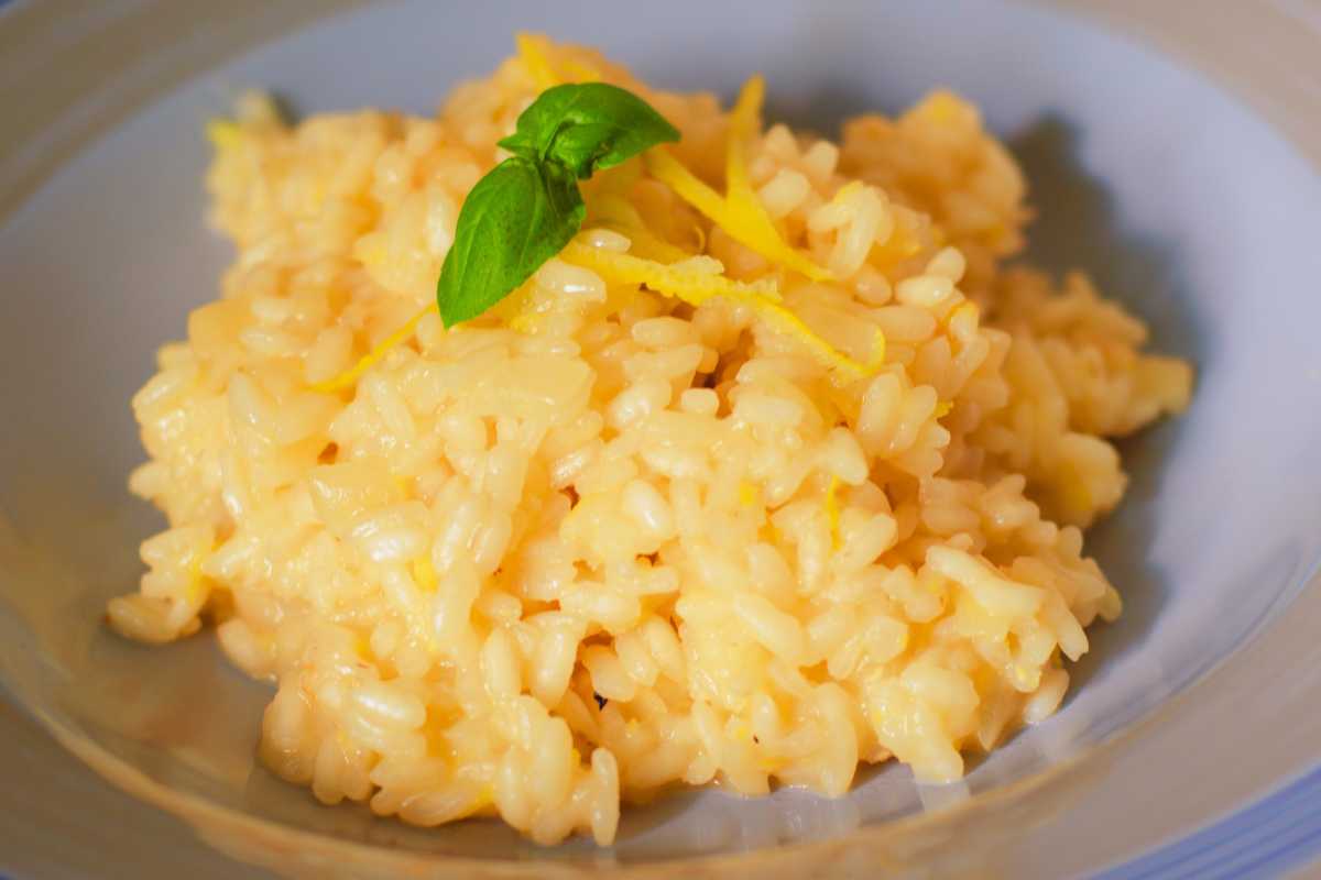 Basta spremute, usa il limone per fare il risotto, non immagini quanto è delizioso