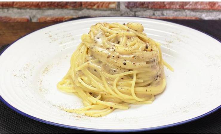 Alessandro Borghese quanto costa mangiare la cacio e pepe