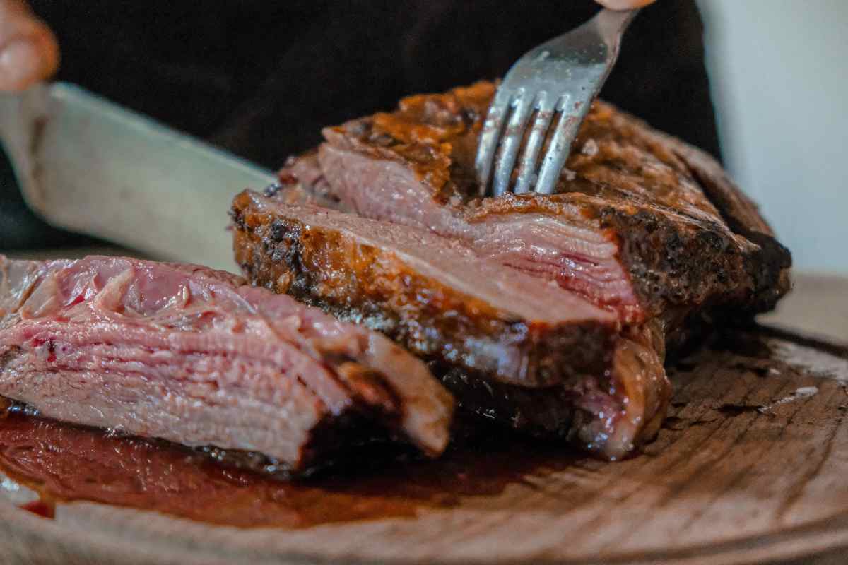 Arrosto di maiale, con la ricetta della chef inglese otterrai un risultato perfetto: carne umida e tenerissima