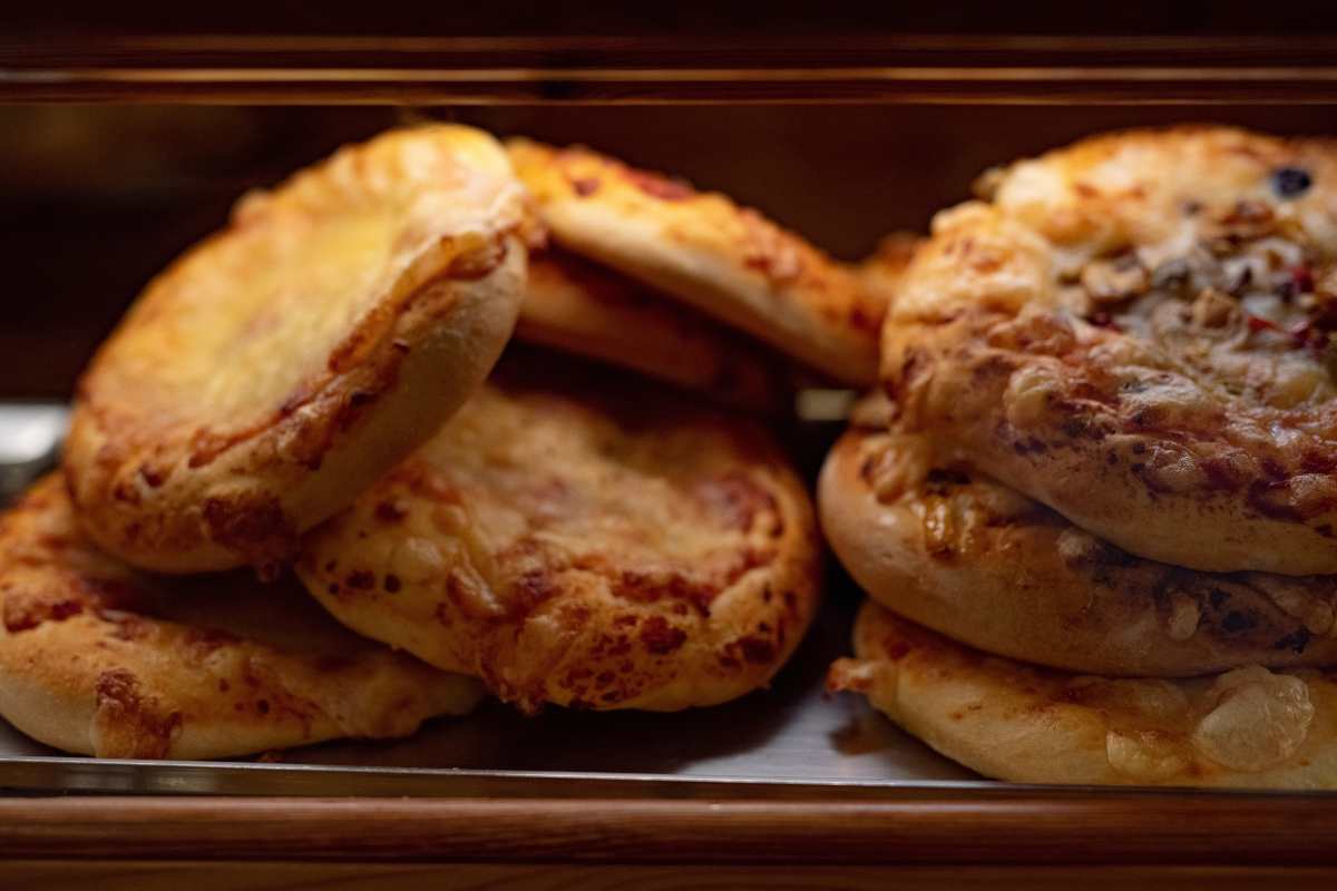 Ricomincia la scuola, largo alle merende: queste focaccine sofficissime sono perfette anche da congelare