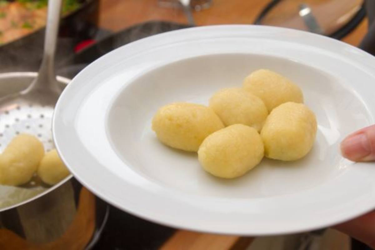 ricetta gnocchi di pane 