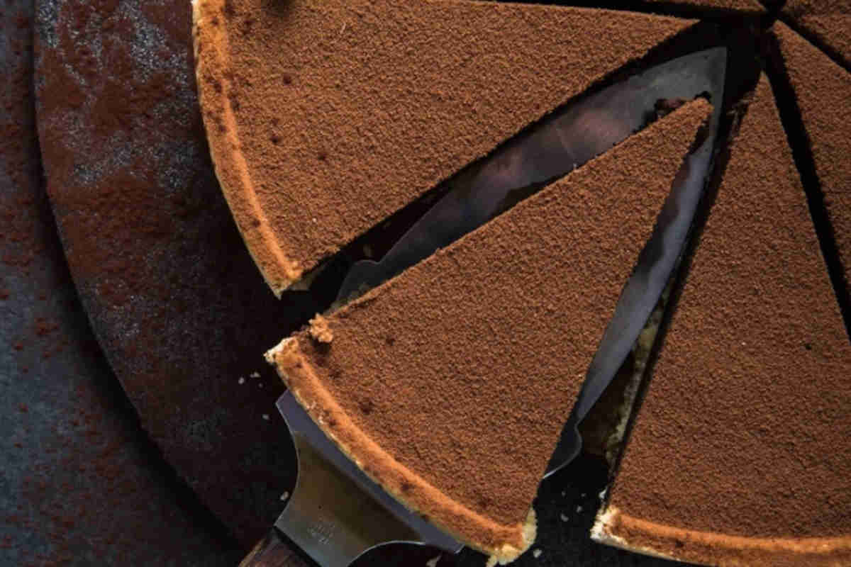 Ma tu la crostata al pandoro l’hai mai fatta? Scommetto di no, quando la provi sentirai che delizia in bocca