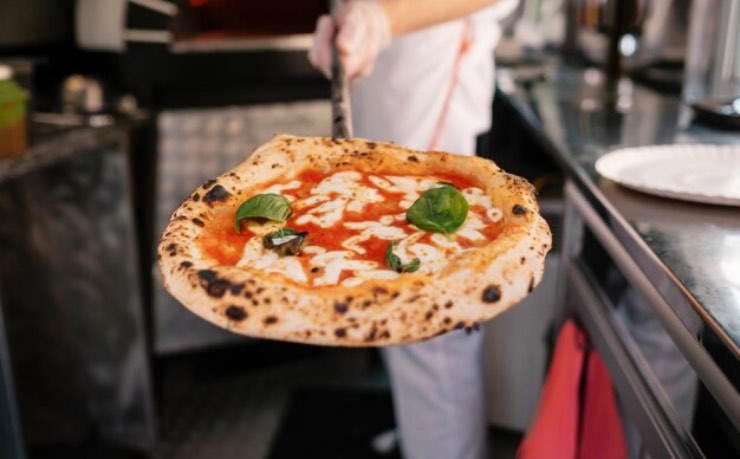 Tutti la stanno ordinando in pizzeria, qui puoi assaggiarla anche tu