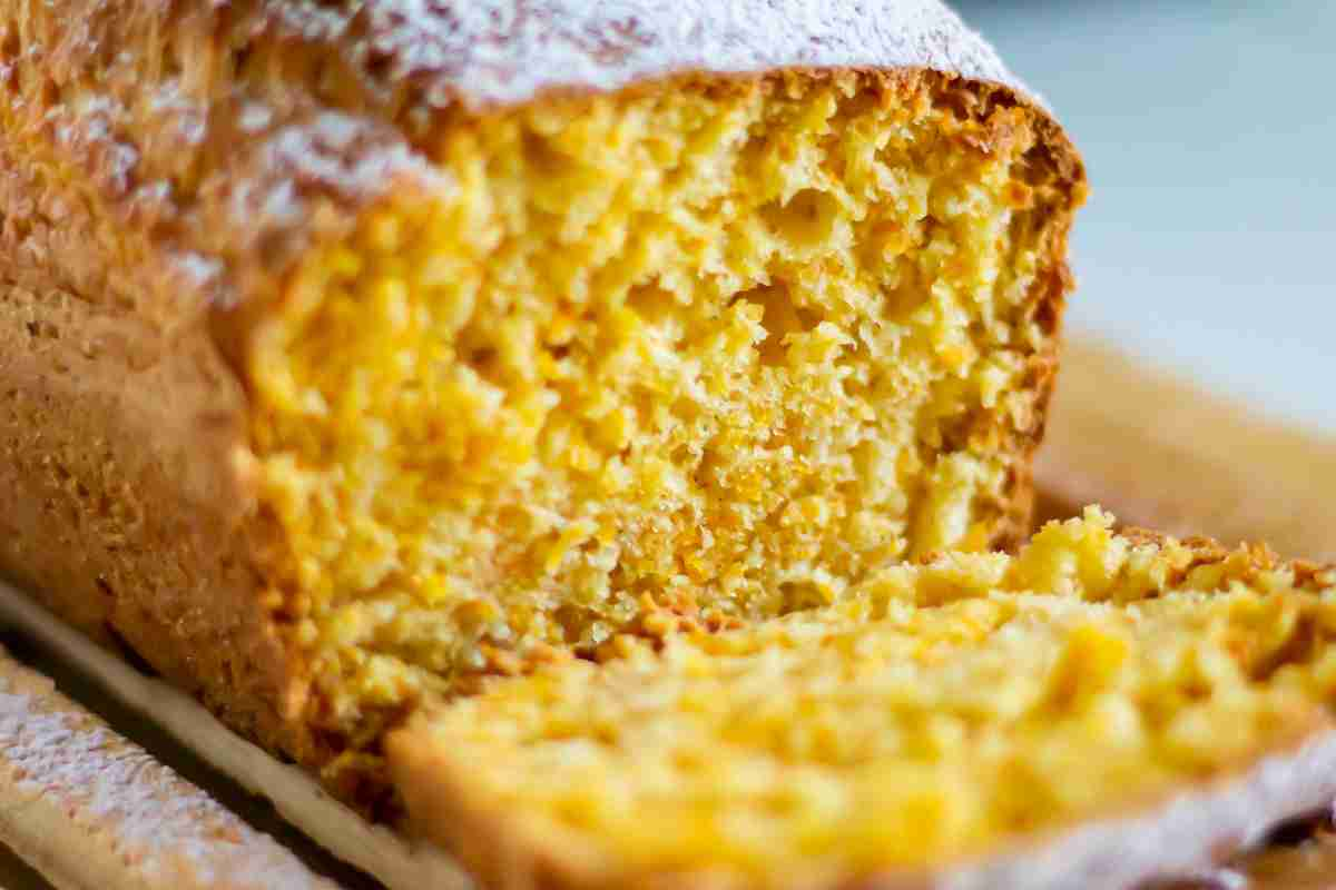 Plumcake alle carote, ricetta per farlo sofficissimo  --- (Fonte immagine: https://www.buttalapasta.it/wp-content/uploads/2023/11/Plumcake-alle-carote-17112023-buttalapasta.it_.jpg)