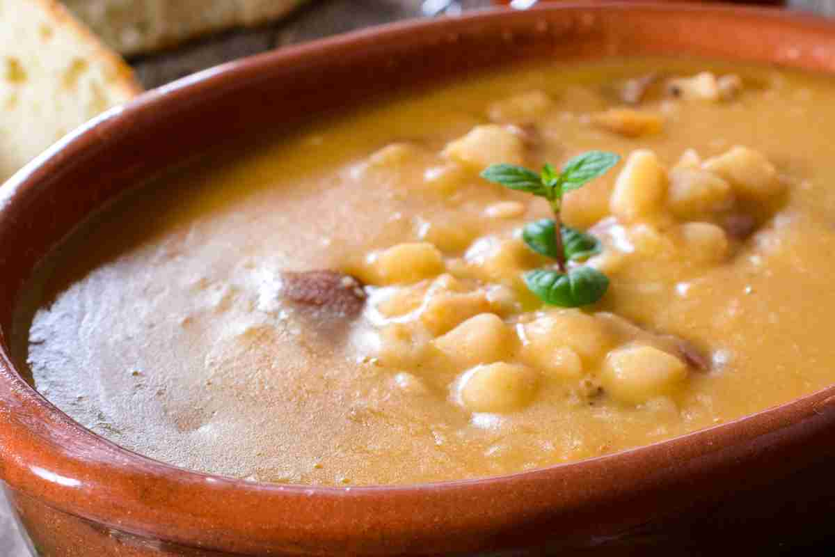 Zuppa di fagioli, ricetta perfetta per un comfort food amato da tutta la famiglia