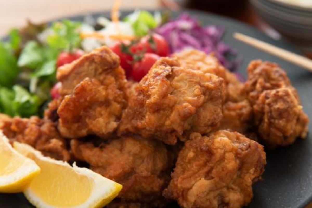 Karaage, il pollo fritto giapponese: la ricetta per prepararlo a casa