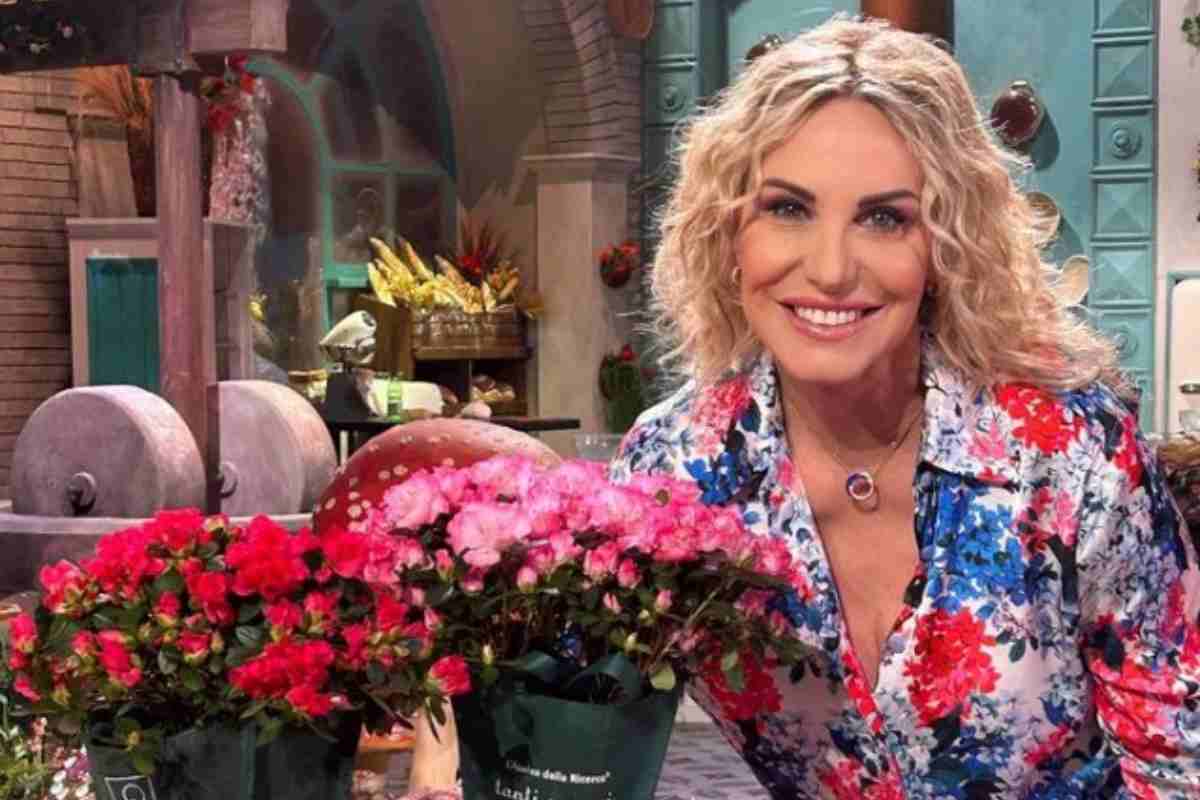 È sempre mezzogiorno, sorpresa in studio per Antonella Clerici: la conduttrice è pazza di gioia