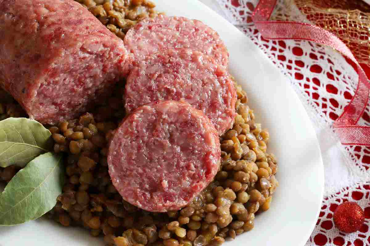 Con i consigli della nonna il cotechino con le lenticchie quest’anno ti verrà superlativo