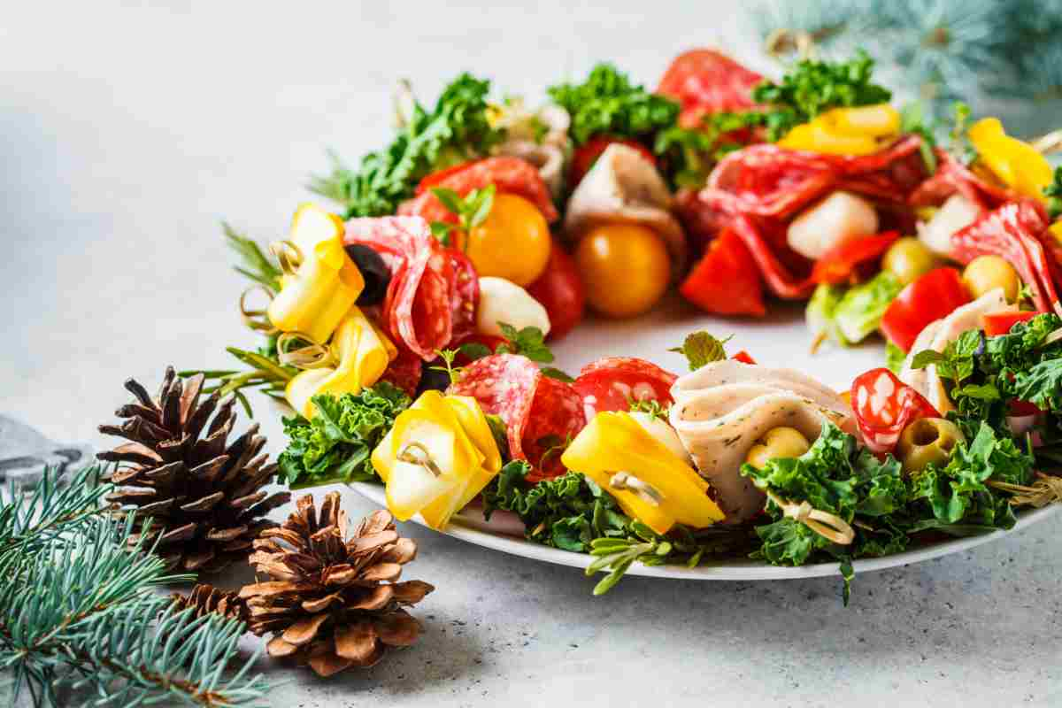 Ghirlanda antipasto, il piatto a effetto per il menu di Natale con cui lasciare a bocca aperta gli ospiti