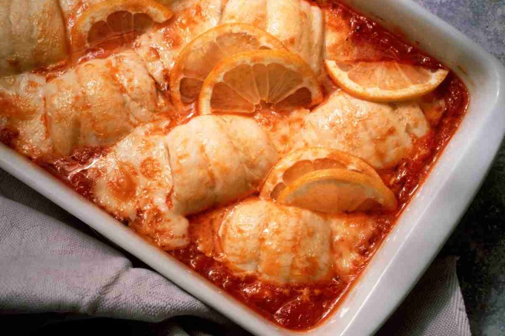 Involtini di pesce al sugo ricetta