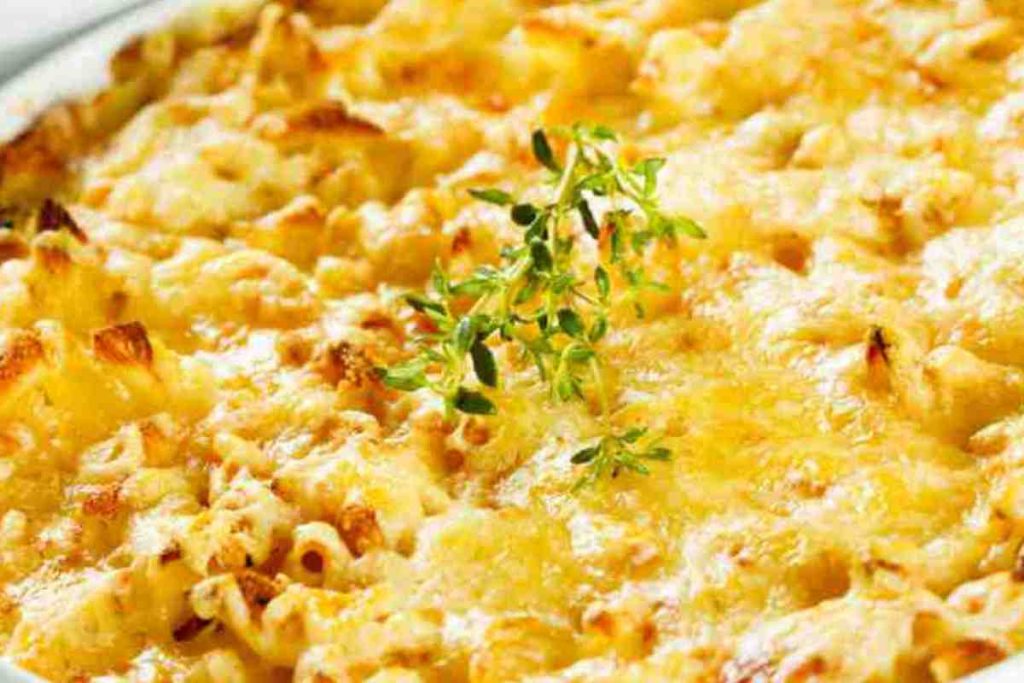 Pasta con zucca bianca al forno vista da molto vicino