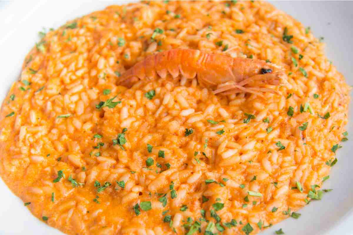 Risotto alla crema di scampi, ricetta facile perfetta per feste e occasioni speciali