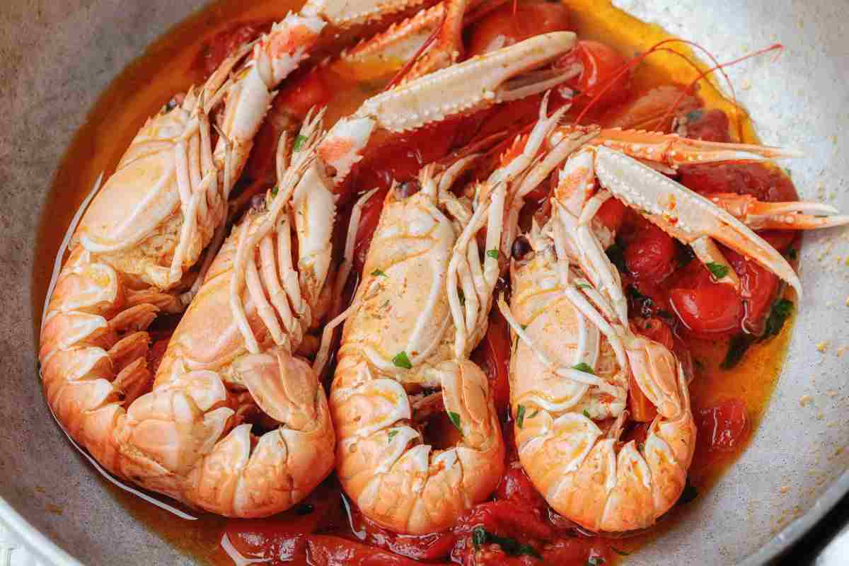 Scampi alla busara, ricetta tipica per gustare al meglio il sapore delicato dei crostacei