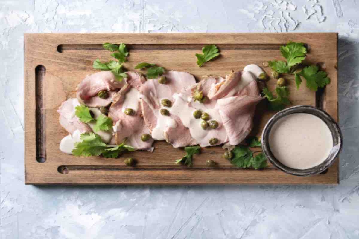 Il vitello tonnato come non lo avete mai mangiato: il segreto è nella cottura