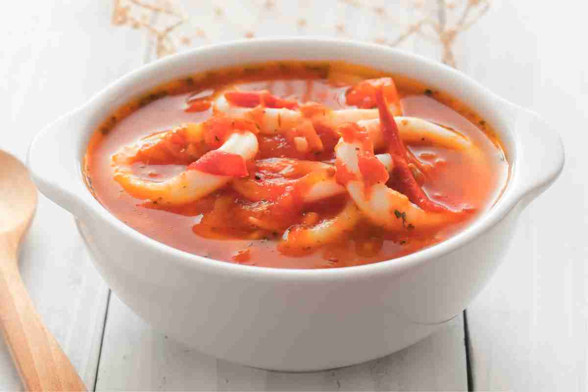 come fare la ricetta della zuppa di calamari