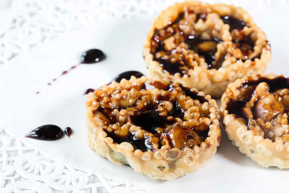 Mamma che buone le cartellate pugliesi: facciamole facili facili! Salva subito la ricetta da leccarsi i baffi