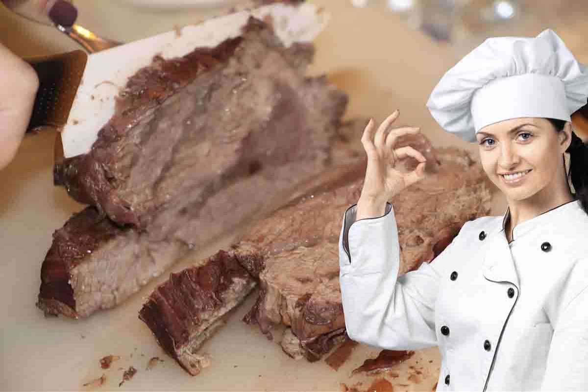 Fare un perfetto bollito di carne sembra uno scherzo: ecco l’ingrediente che molti pensano sia inutile ed invece fa la differenza