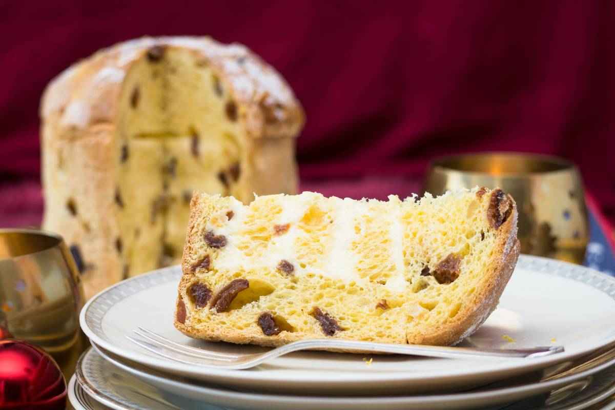 Preparati a farcire panettone e pandoro con la crema fatta in casa più amata dagli italiani: eccola nella sua versione perfetta