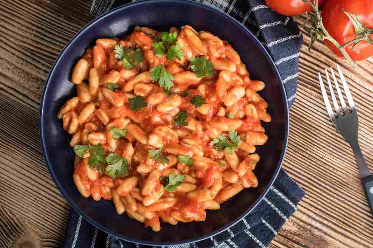 pasta con sugo di baccalà ricetta