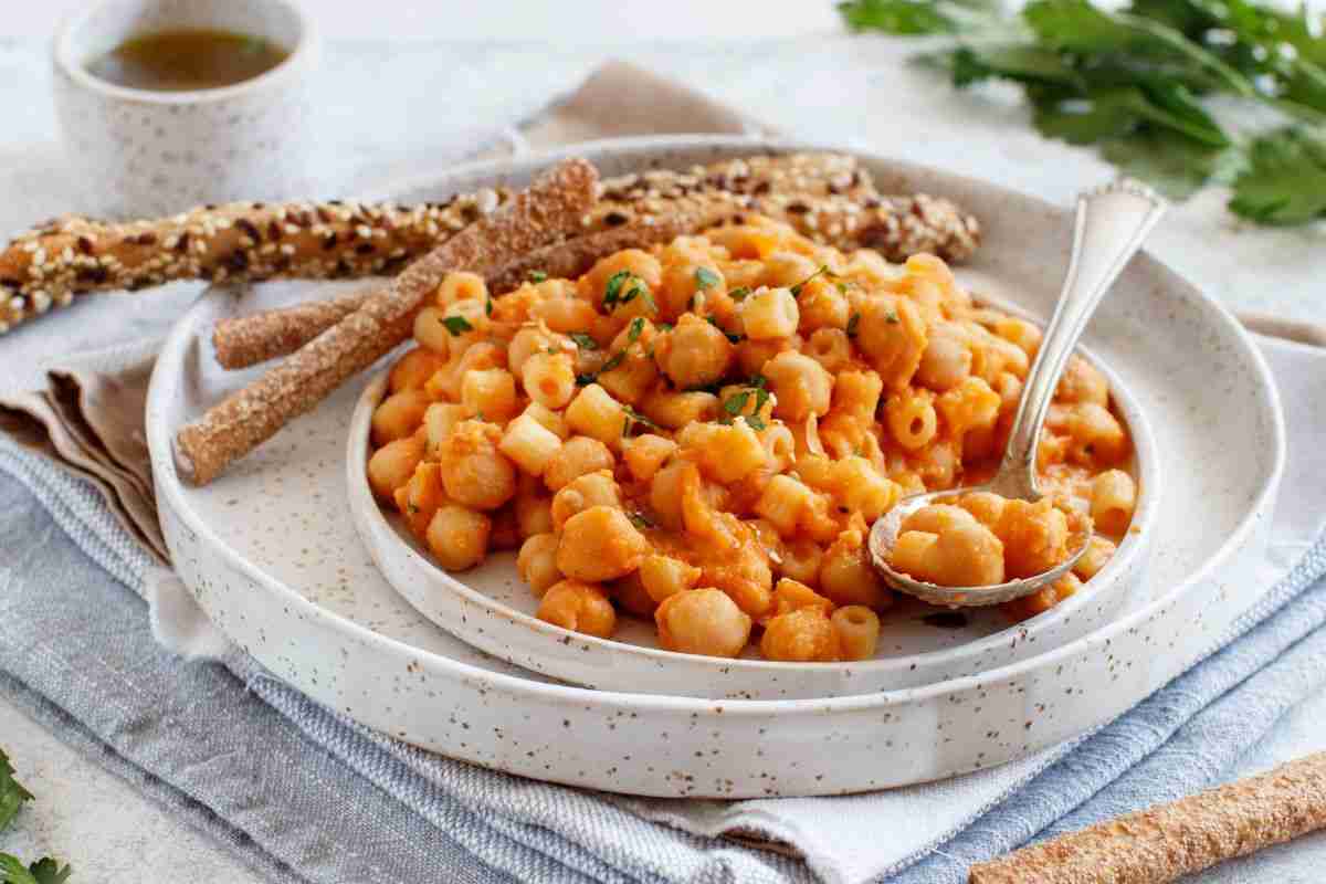 ricetta pasta e ceci alla romana 