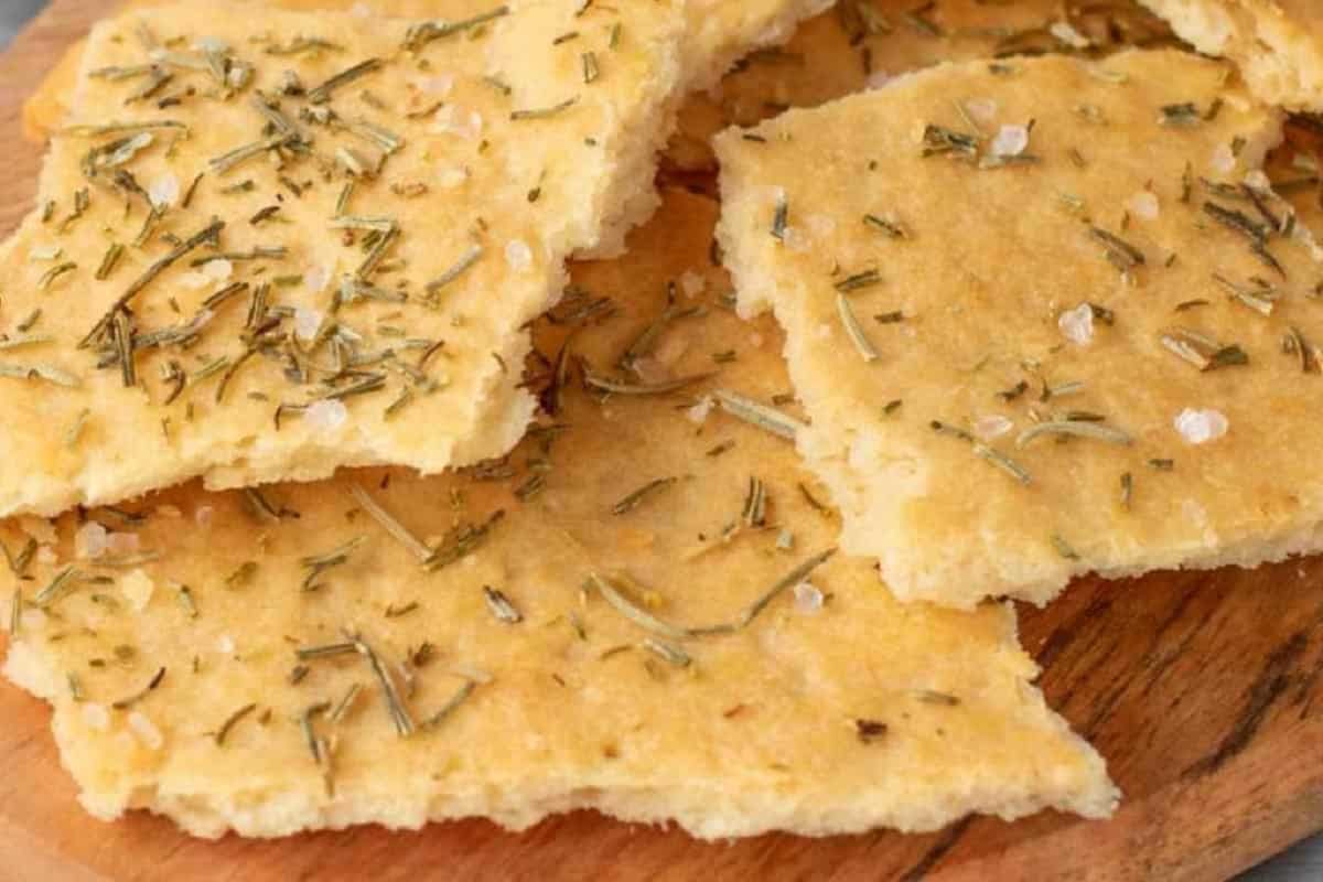 Altro che patatine: se sei alla ricerca di uno snack sano e croccante è questo che devi provare