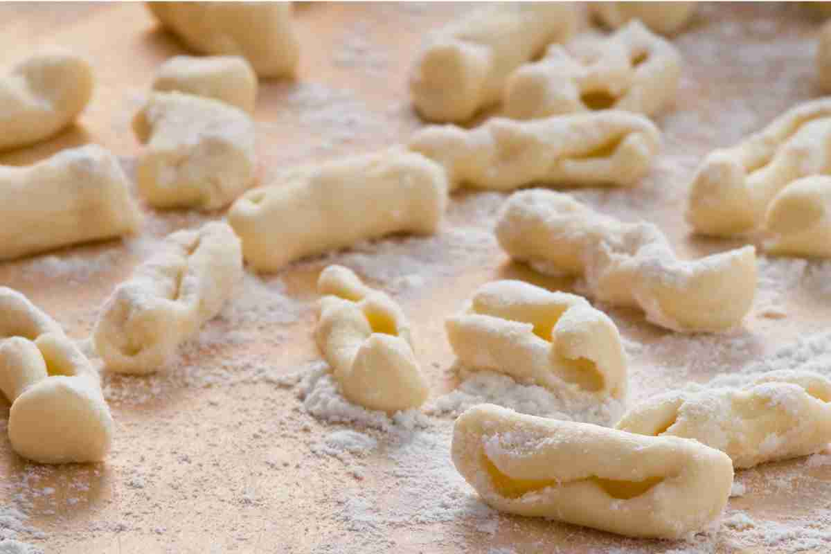 Li ho provati a pranzo e non li compro più, questa è la ricetta perfetta per fare i cavatelli fatti in casa con farina 00 belli soffici