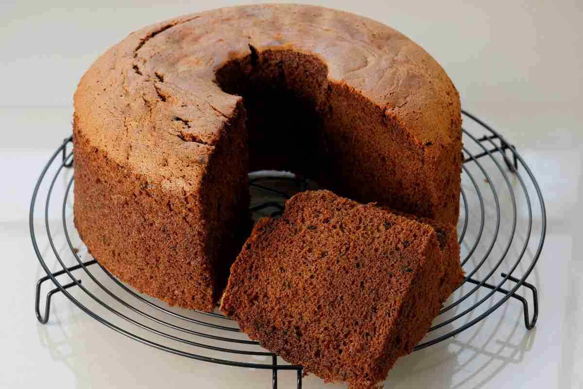 Ricetta della chiffon cake al cioccolato 