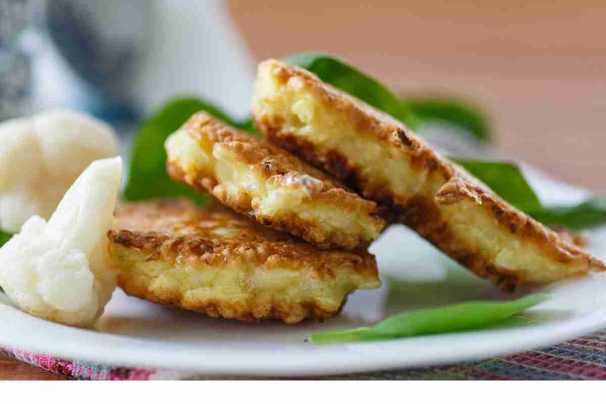 Frittelle di cavolfiore, ricetta per l’antipasto sfizioso facilissime da preparare